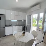 By Foot Apartment *